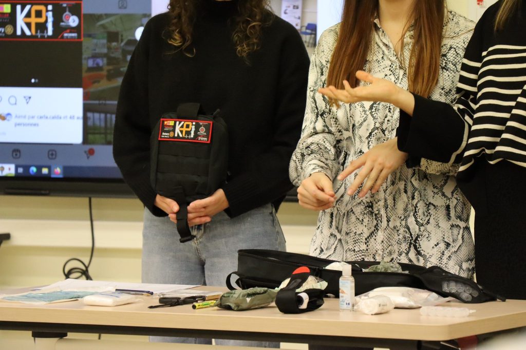 80ac0d74-7308-439e-b51e-e8e76cee574c